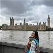 Profesora de Inglés con Nivel Certificado para Primaria y Secundaria